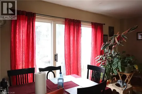 17 Old Pine Trail St. Catharines ON L2M 6P9