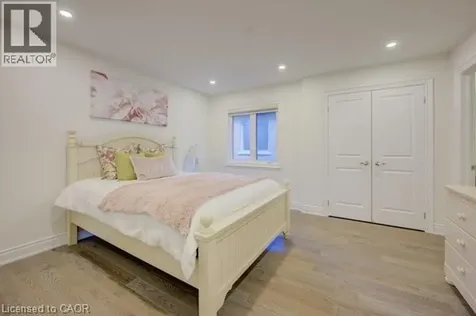 600 Beam Court Milton ON L9E 1L3