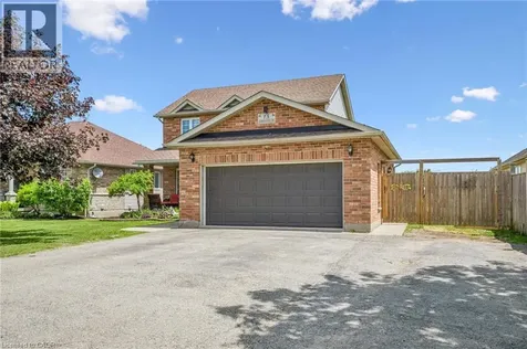 15 Zinkann Crescent Wellesley ON N0B 2T0