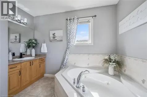 15 Zinkann Crescent Wellesley ON N0B 2T0