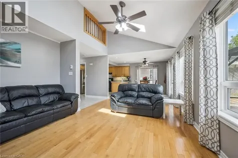 15 Zinkann Crescent Wellesley ON N0B 2T0