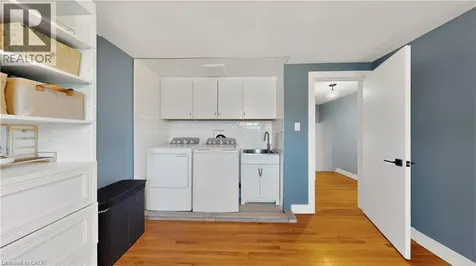 23 Duchess Court Hamilton ON L8E 1A4