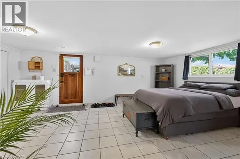 23 Duchess Court Hamilton ON L8E 1A4