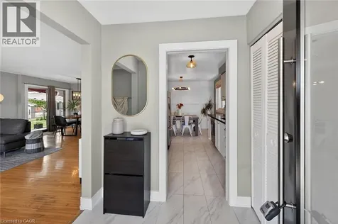 23 Duchess Court Hamilton ON L8E 1A4