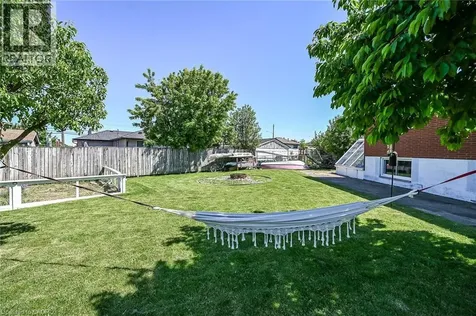 23 Duchess Court Hamilton ON L8E 1A4