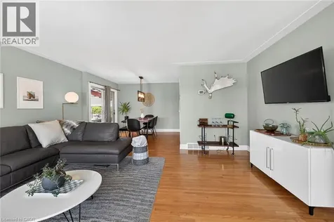 23 Duchess Court Hamilton ON L8E 1A4