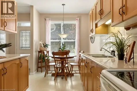 20 Kitty Murray Lane Ancaster ON L9K 1L7