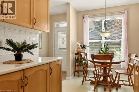 20 Kitty Murray Lane Ancaster ON L9K 1L7