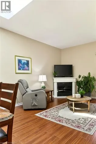 20 Kitty Murray Lane Ancaster ON L9K 1L7