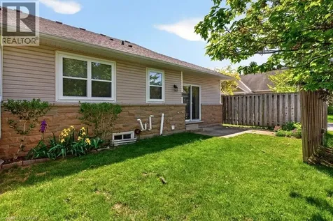 20 Kitty Murray Lane Ancaster ON L9K 1L7