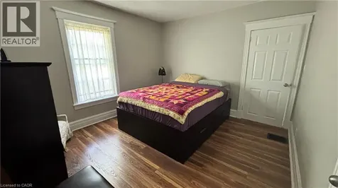 30 Victoria Avenue Cambridge ON N1S 1X4