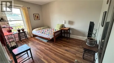30 Victoria Avenue Cambridge ON N1S 1X4