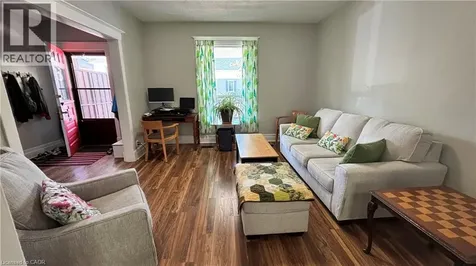 30 Victoria Avenue Cambridge ON N1S 1X4