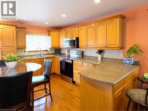42 Dalhousie Avenue Hamilton ON L8L 3J5