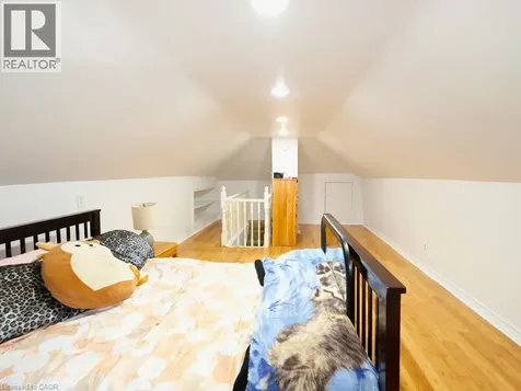 42 Dalhousie Avenue Hamilton ON L8L 3J5