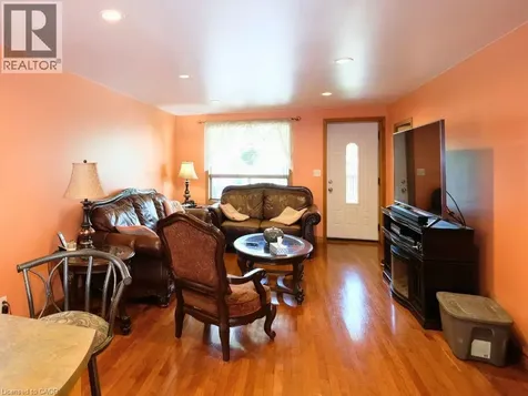 42 Dalhousie Avenue Hamilton ON L8L 3J5