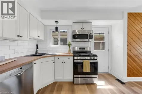 49 Grove Avenue St. Catharines ON L2P 1C9