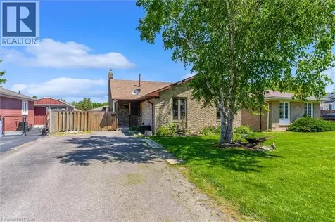 49 Grove Avenue St. Catharines ON L2P 1C9