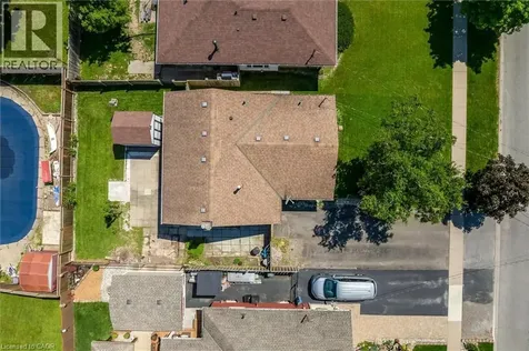 49 Grove Avenue St. Catharines ON L2P 1C9