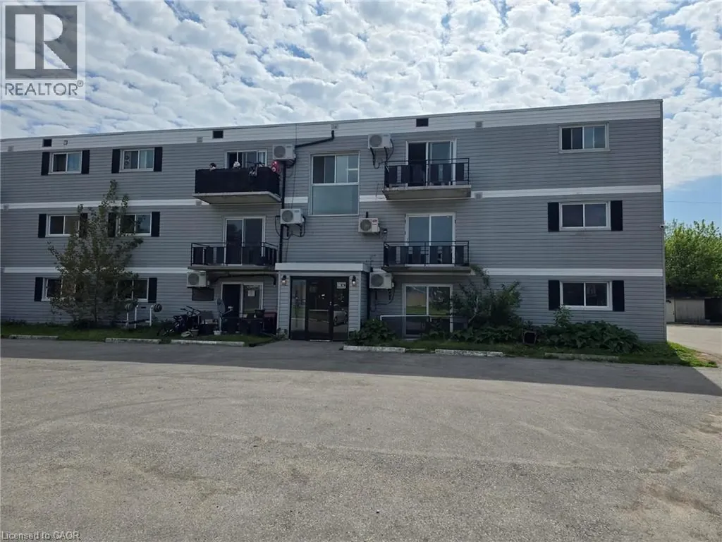14 Holland Street St. Thomas ON N5R 4S2