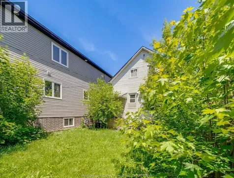 773 Bridge Avenue Windsor ON N9B 2M5