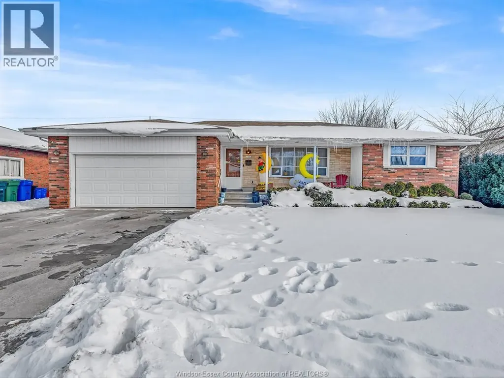 2450 Mckay Avenue Windsor ON N9E 2P5