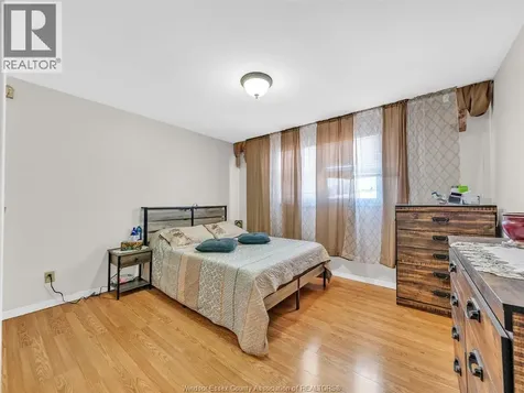 2450 Mckay Avenue Windsor ON N9E 2P5