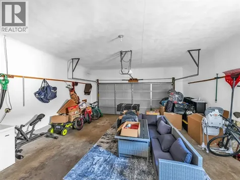 2450 Mckay Avenue Windsor ON N9E 2P5