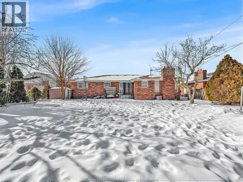 2450 Mckay Avenue Windsor ON N9E 2P5