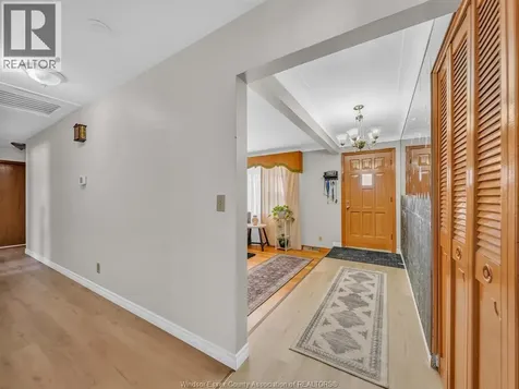 2450 Mckay Avenue Windsor ON N9E 2P5