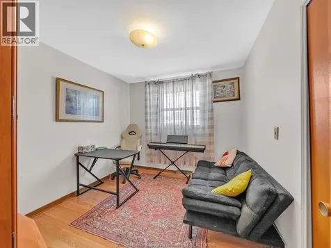 2450 Mckay Avenue Windsor ON N9E 2P5