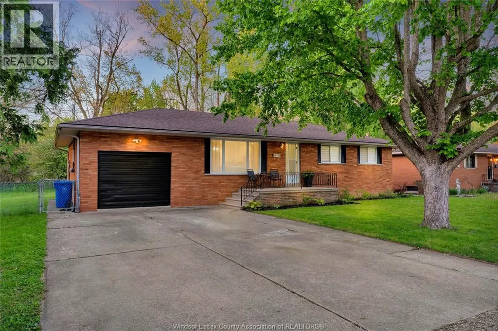 1910 Kent Street Windsor ON N9E 3R3