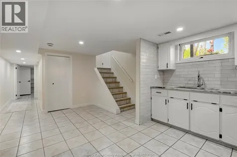 1910 Kent Street Windsor ON N9E 3R3