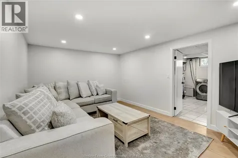 1910 Kent Street Windsor ON N9E 3R3