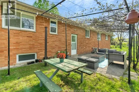 1910 Kent Street Windsor ON N9E 3R3