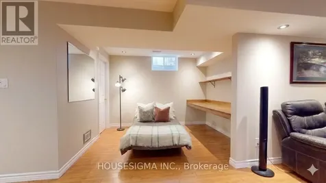 22 Highlands Crescent Collingwood ON L9Y 5H3