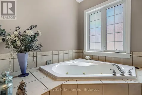 6 Glen Abbey Court Meaford ON N4L 1Y4