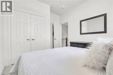101 Westfield Crescent Waterdown ON L8B 1X9