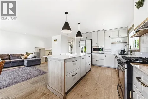 76 Boston Crescent Hamilton ON L8T 4N2