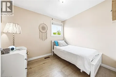 76 Boston Crescent Hamilton ON L8T 4N2