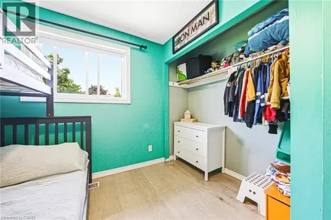 76 Boston Crescent Hamilton ON L8T 4N2