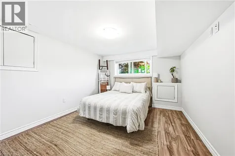 76 Boston Crescent Hamilton ON L8T 4N2