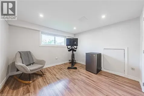 76 Boston Crescent Hamilton ON L8T 4N2