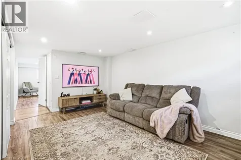 76 Boston Crescent Hamilton ON L8T 4N2