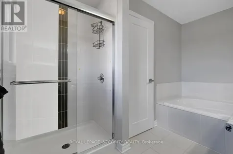 352 Axis Way Ottawa ON K1W 0J9