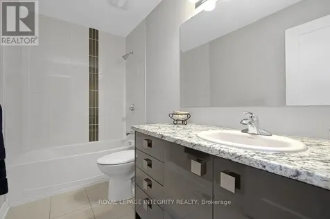 352 Axis Way Ottawa ON K1W 0J9