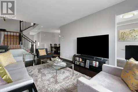 352 Axis Way Ottawa ON K1W 0J9