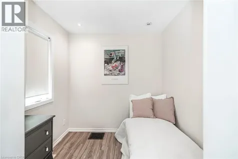 134 Erie Avenue Hamilton ON L8N 2W8