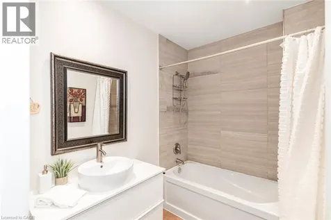 134 Erie Avenue Hamilton ON L8N 2W8
