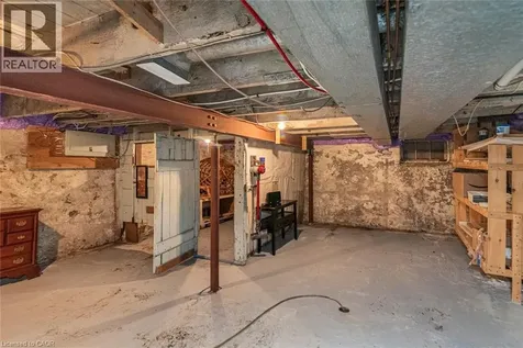 134 Erie Avenue Hamilton ON L8N 2W8